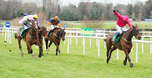Monksland stays on stoutly in the Christmas Hurdle