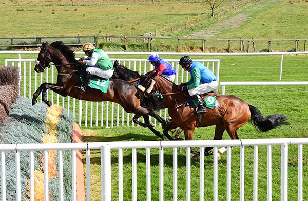 Fly De Megaudais and Cathal Landers leads from Downthecellar (Darragh O'Keeffe) and Carried (Shane O'Callaghan)