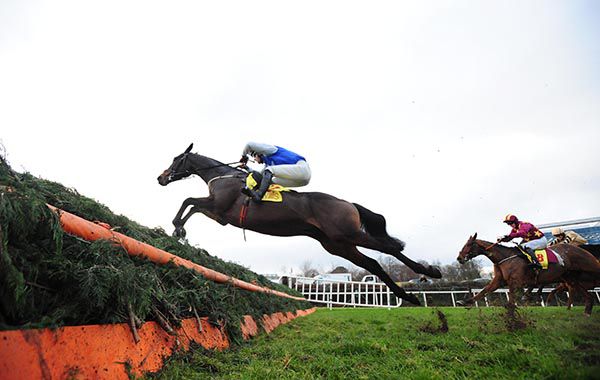 Kemboy with David Mullins in the plate